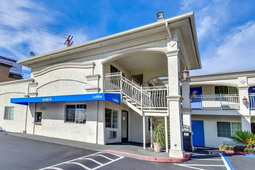 Motel 6 Garden Grove Exterior photo