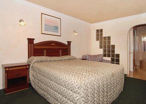 Motel 6 Garden Grove Room photo